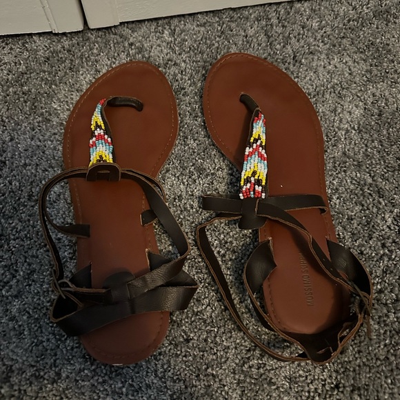 Mossimo Beaded Sandals Size 8 - Picture 2 of 5